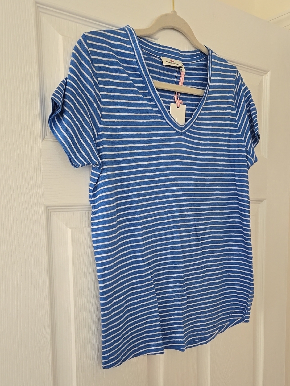 NWT Vineyard Vines Casual Knit Blue & White Striped Linen V-Neck Tee - Picture 2 of 5